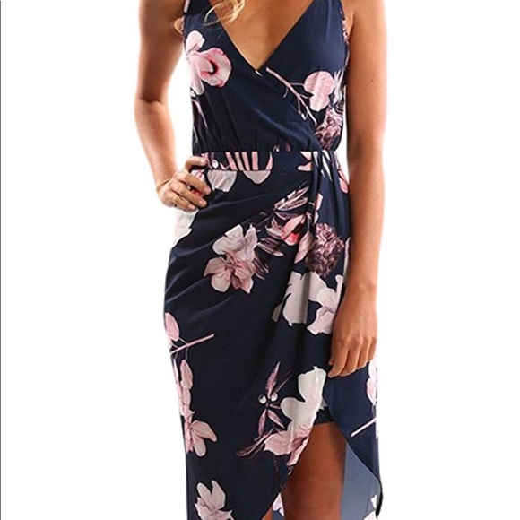 Summer dress - Picture 1 of 4
